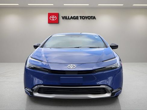 Certified 2026 Toyota Prius XLE FWD image 8