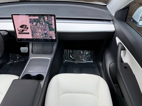 Used 2021 Tesla Model Y Performance AWD/4WD image 27