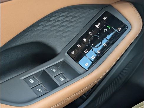 Used 2025 Audi A5 2.0T Premium Plus w/ Premium Plus image 11