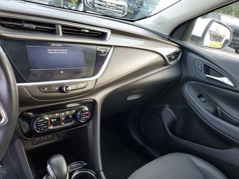 Used 2023 Buick Encore GX Select image 25