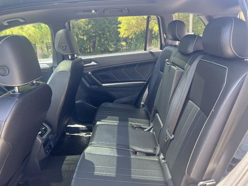 Certified 2024 Volkswagen Tiguan SE R-Line AWD/4WD image 28