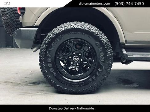 Used 2025 Ford Bronco Outer Banks AWD/4WD image 44