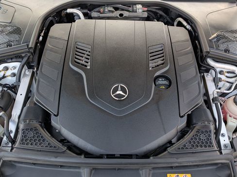 Used 2024 Mercedes-Benz S 580 4MATIC Sedan image 35