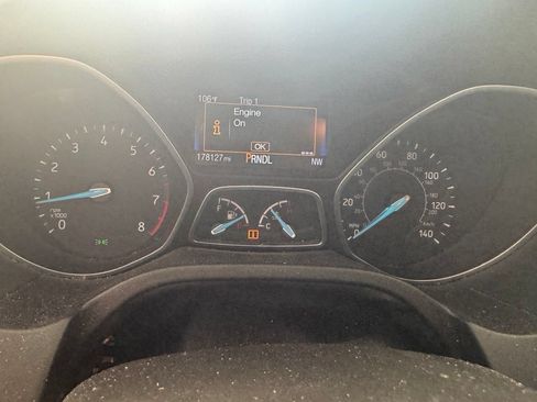 Used 2017 Ford Focus SE FWD image 4