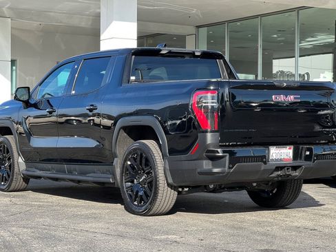 Used 2026 GMC Sierra EV Elevation w/ LPO, Elevation Dark Package AWD/4WD image 6