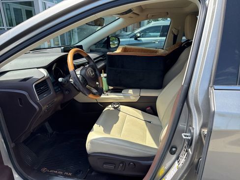 Used 2020 Lexus RX 350 FWD w/ Premium Package image 2