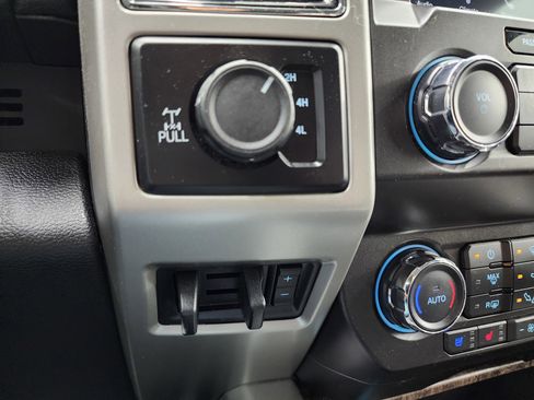 Used 2019 Ford F350 Lariat w/ Chrome Package AWD/4WD image 57