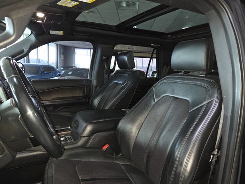 Used 2018 Ford Expedition Limited w/ Equipment Group 302A image 18