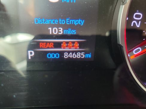 Used 2019 Toyota RAV4 XLE Premium image 28