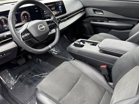 Used 2024 Nissan Ariya FWD image 10