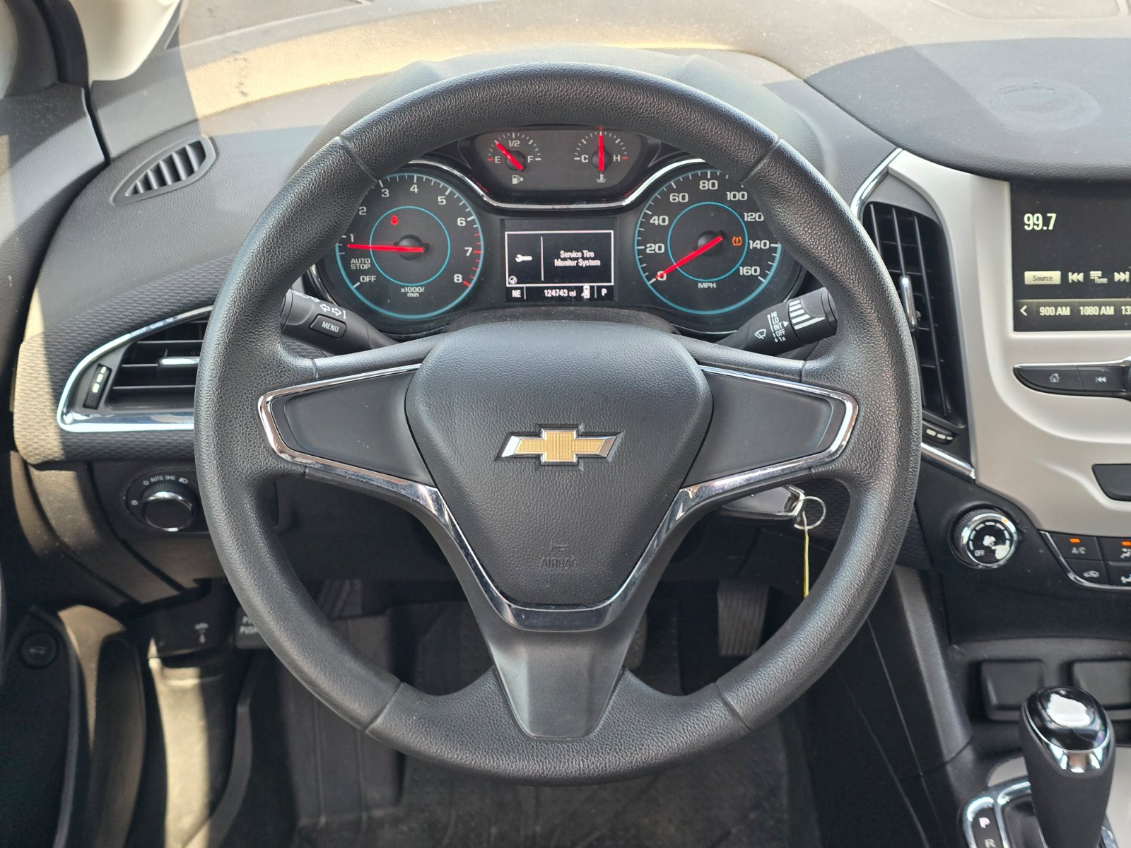 Used 2018 Chevrolet Cruze LS FWD image 17