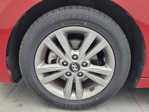 Used 2018 Hyundai Elantra Value Edition w/ Cargo Package FWD image 31