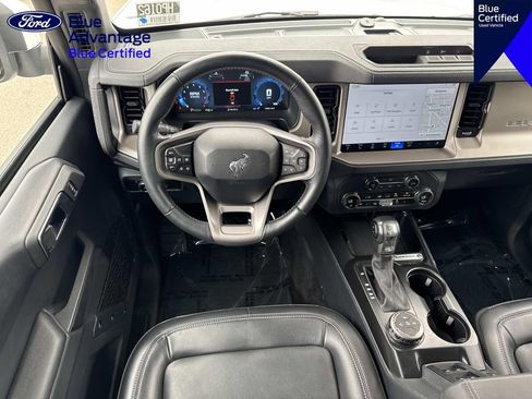 Certified 2025 Ford Bronco Outer Banks AWD/4WD image 11