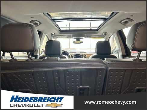 Used 2023 Chevrolet Equinox Premier AWD/4WD image 31