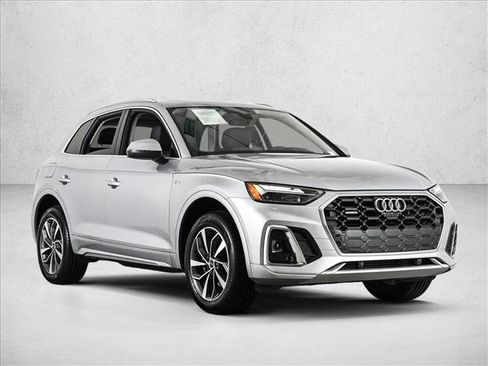 Used 2023 Audi Q5 2.0T Premium Plus w/ Premium Plus Package image 3