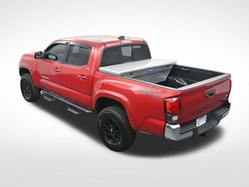 Used 2020 Toyota Tacoma SR5 image 29