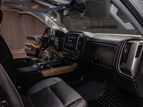 Used 2019 Chevrolet Silverado 2500 LTZ w/ Duramax Plus Package AWD/4WD image 16