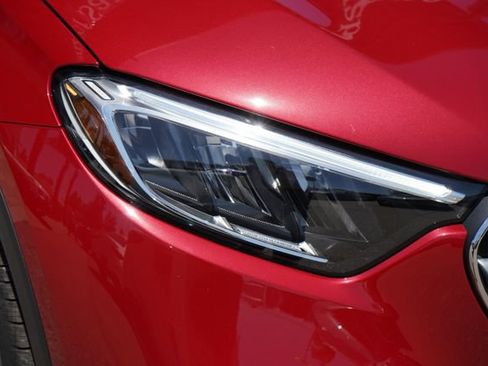Used 2026 Mercedes-Benz GLC 300 image 12