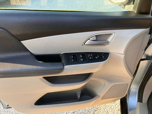 Used 2013 Honda Odyssey EX image 16