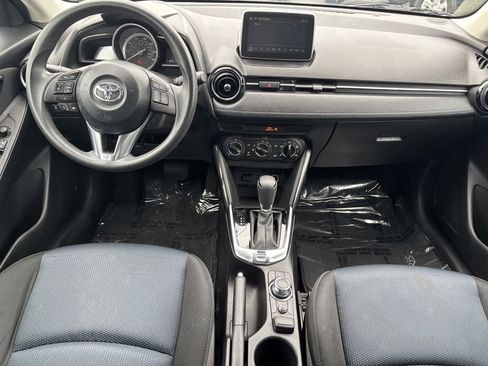 Used 2017 Toyota Yaris iA FWD image 21