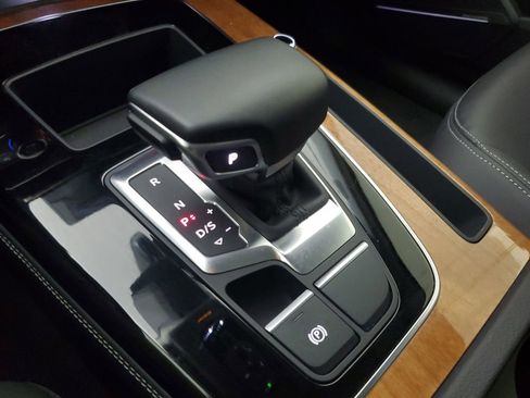 Used 2023 Audi Q5 2.0T Premium Plus w/ Premium Plus Package image 33