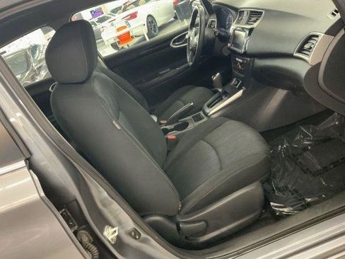 Used 2019 Nissan Sentra SV FWD image 13
