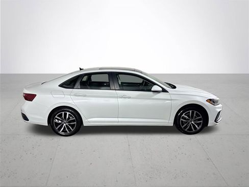 New 2026 Volkswagen Jetta SE image 5