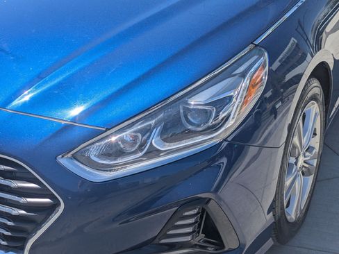 Used 2018 Hyundai Sonata Limited w/ Cargo Package FWD image 11