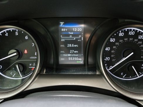 Used 2024 Toyota Camry SE image 22