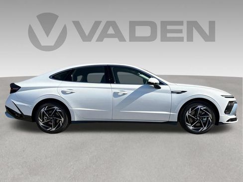 New 2026 Hyundai Sonata SEL FWD image 8
