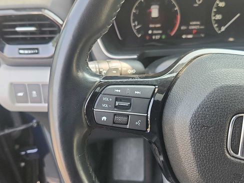 Used 2024 Honda Pilot Touring image 20