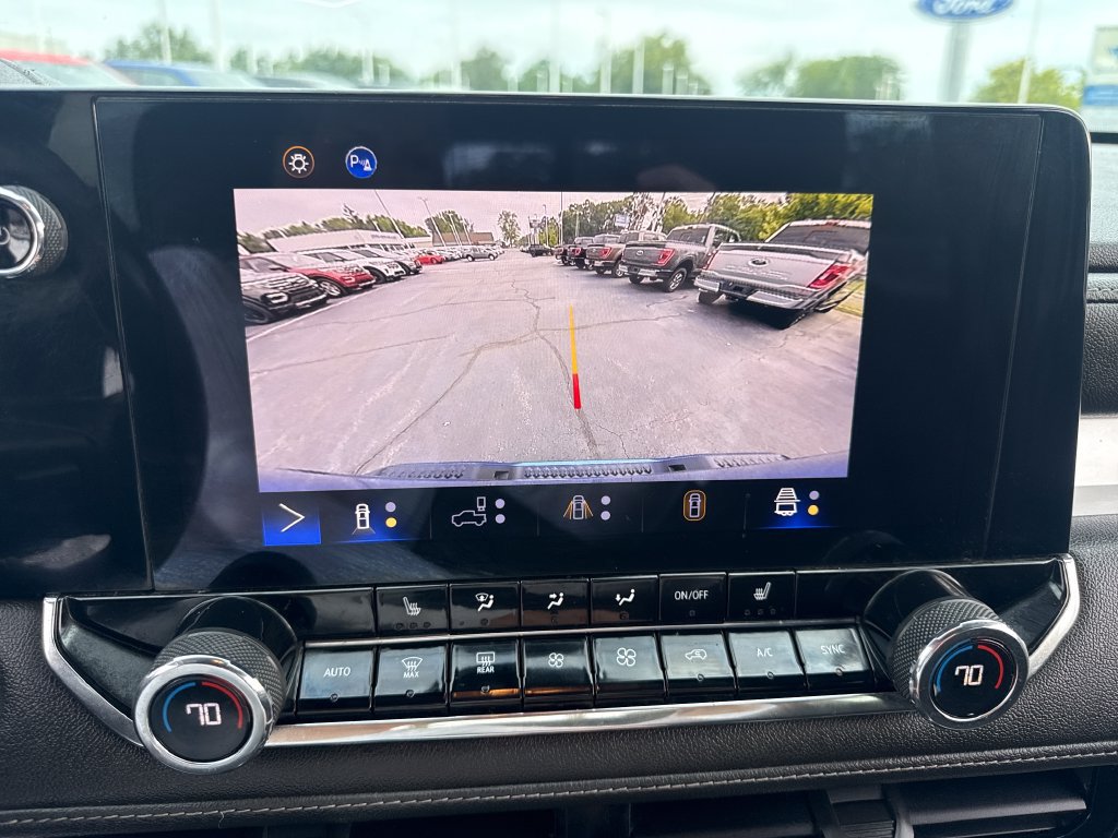 Used 2023 Chevrolet Colorado LT w/ LT Convenience Package II AWD/4WD image 38