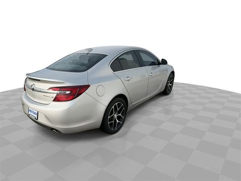 Certified 2017 Buick Regal Sport Touring image 8