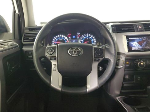 Used 2018 Toyota 4Runner SR5 RWD image 14