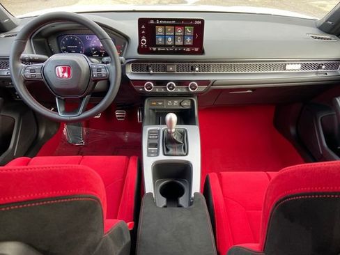 Used 2024 Honda Civic Type R image 11