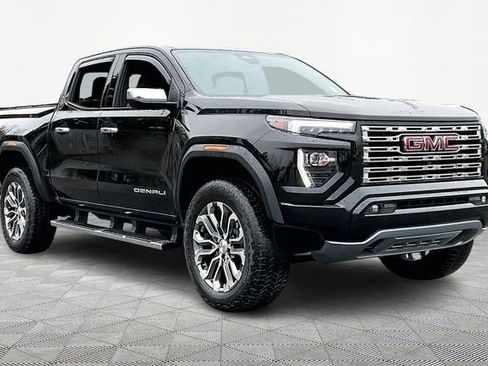Used 2023 GMC Canyon Denali AWD/4WD image 1