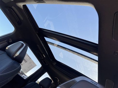 New 2026 INFINITI QX80 4WD w/ Sport Exterior Package image 19