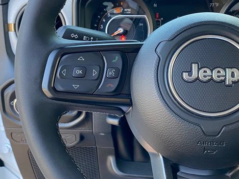 Used 2026 Jeep Wrangler Unlimited Sport AWD/4WD image 14