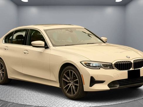 Used 2022 BMW 330i xDrive Sedan w/ Driving Assistance Package AWD/4WD image 4