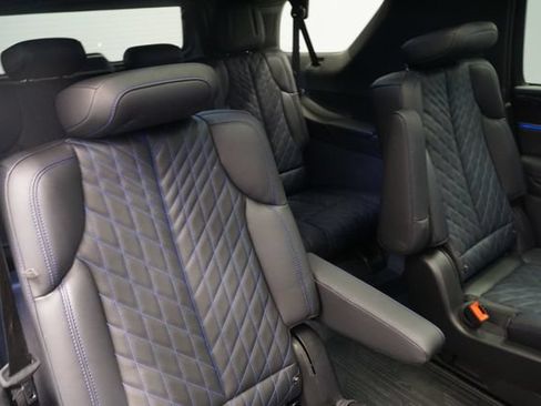 Used 2026 Cadillac Escalade IQL Sport 1 w/ LPO, ONYX Package AWD/4WD image 21