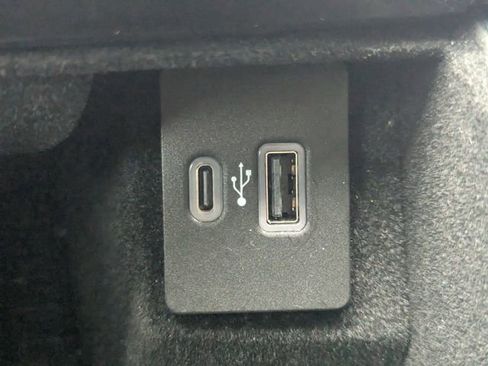 Certified 2022 Lincoln Nautilus Reserve w/ Equipment Group 201A image 23