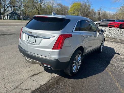 Used 2017 Cadillac XT5 Platinum w/ Driver Assist Package AWD/4WD image 5