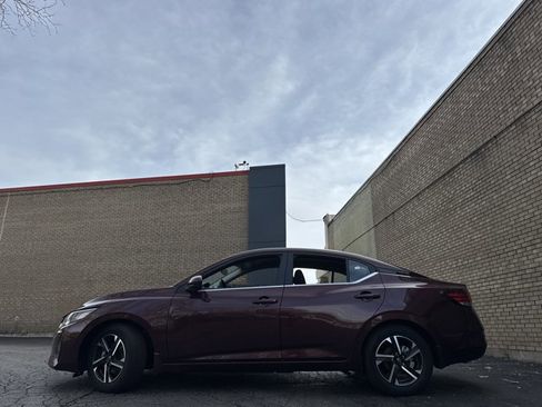 New 2025 Nissan Sentra SV FWD image 28