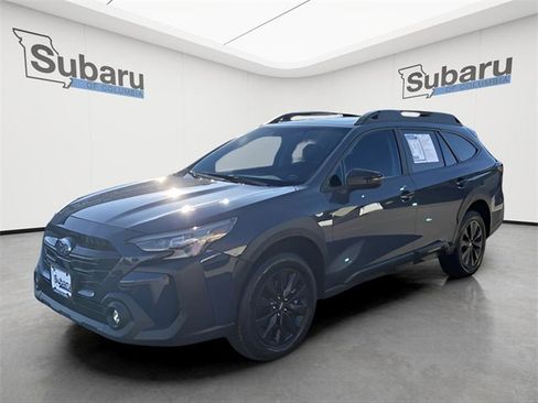 Certified 2025 Subaru Outback Onyx Edition image 3