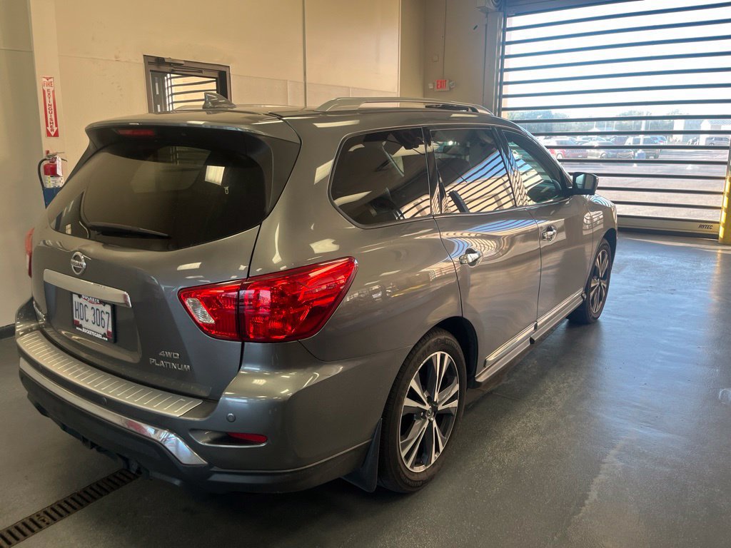Used 2020 Nissan Pathfinder Platinum AWD/4WD image 9