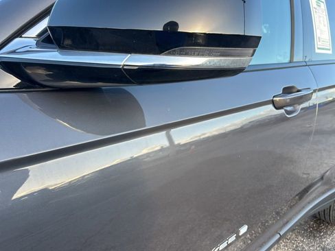 Used 2024 Jeep Grand Cherokee Limited image 19