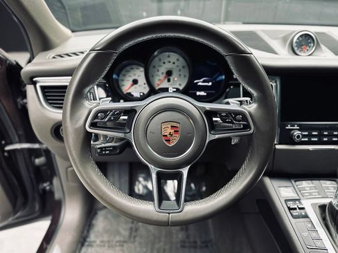 Used 2018 Porsche Macan S AWD/4WD image 27