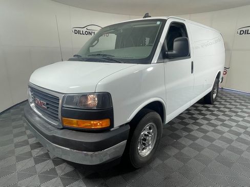Used 2023 GMC Savana 2500 w/ Driver Convenience Package image 2