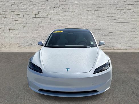Used 2024 Tesla Model 3 Standard Range image 2