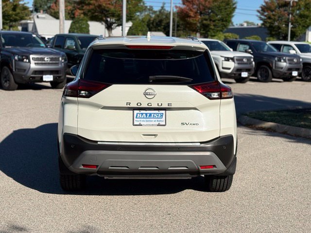 Certified 2023 Nissan Rogue SV w/ SV Premium B Package AWD/4WD image 7